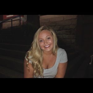 Meet your Posher, Tori